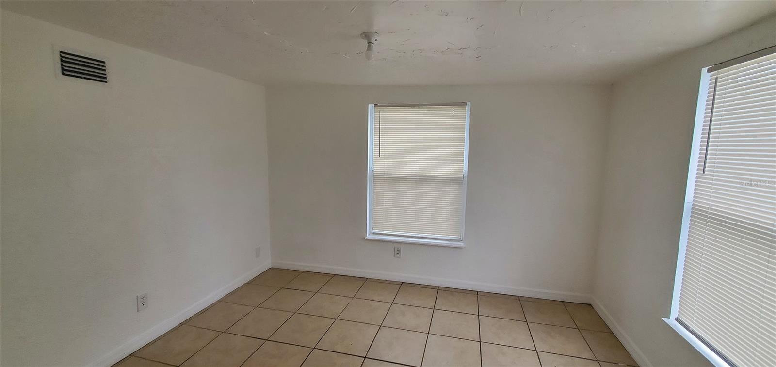 1721 Prescott St S, St Petersburg, FL 33712