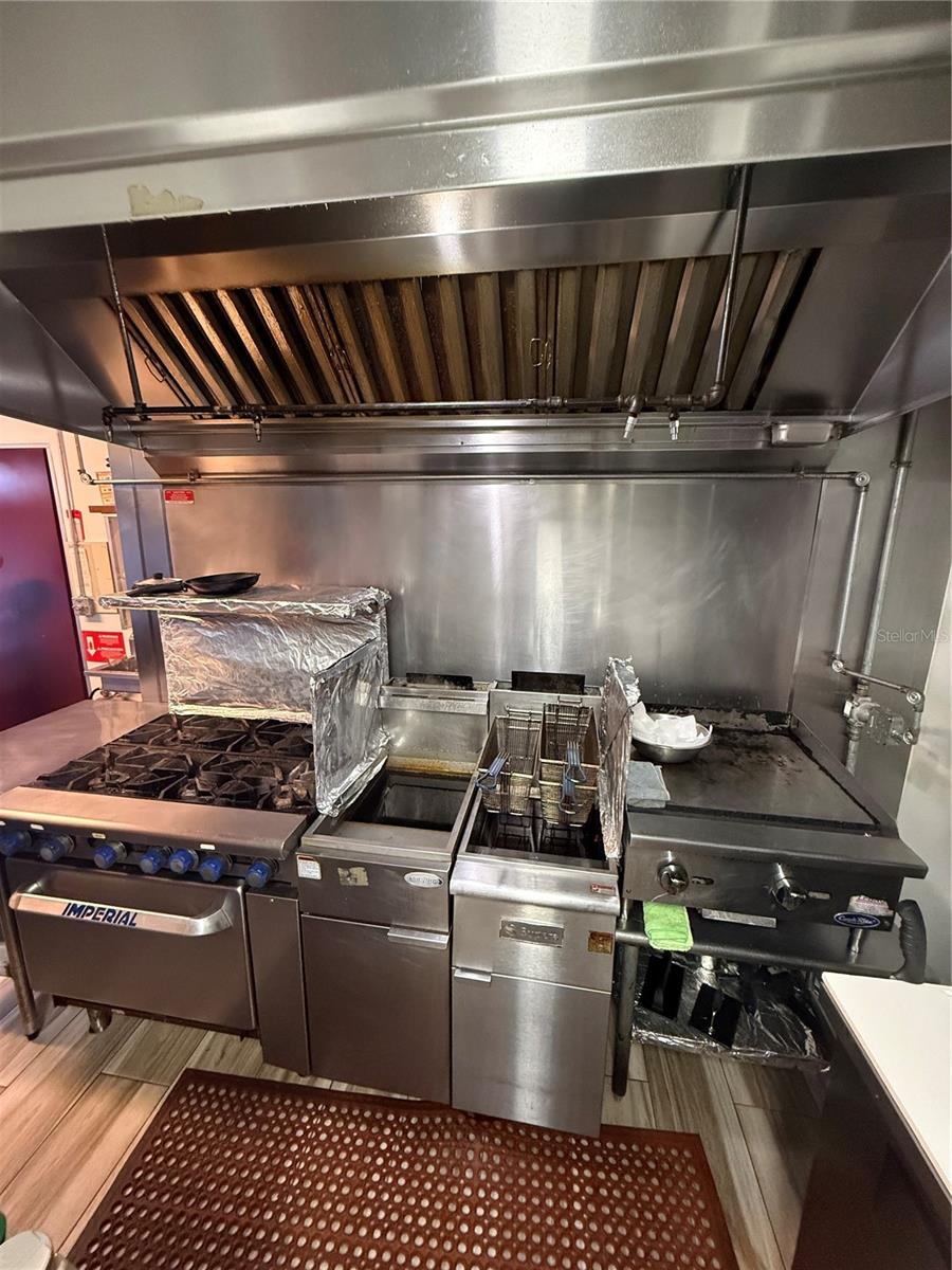 36657 Us Highway 19 N, Palm Harbor, FL 34684