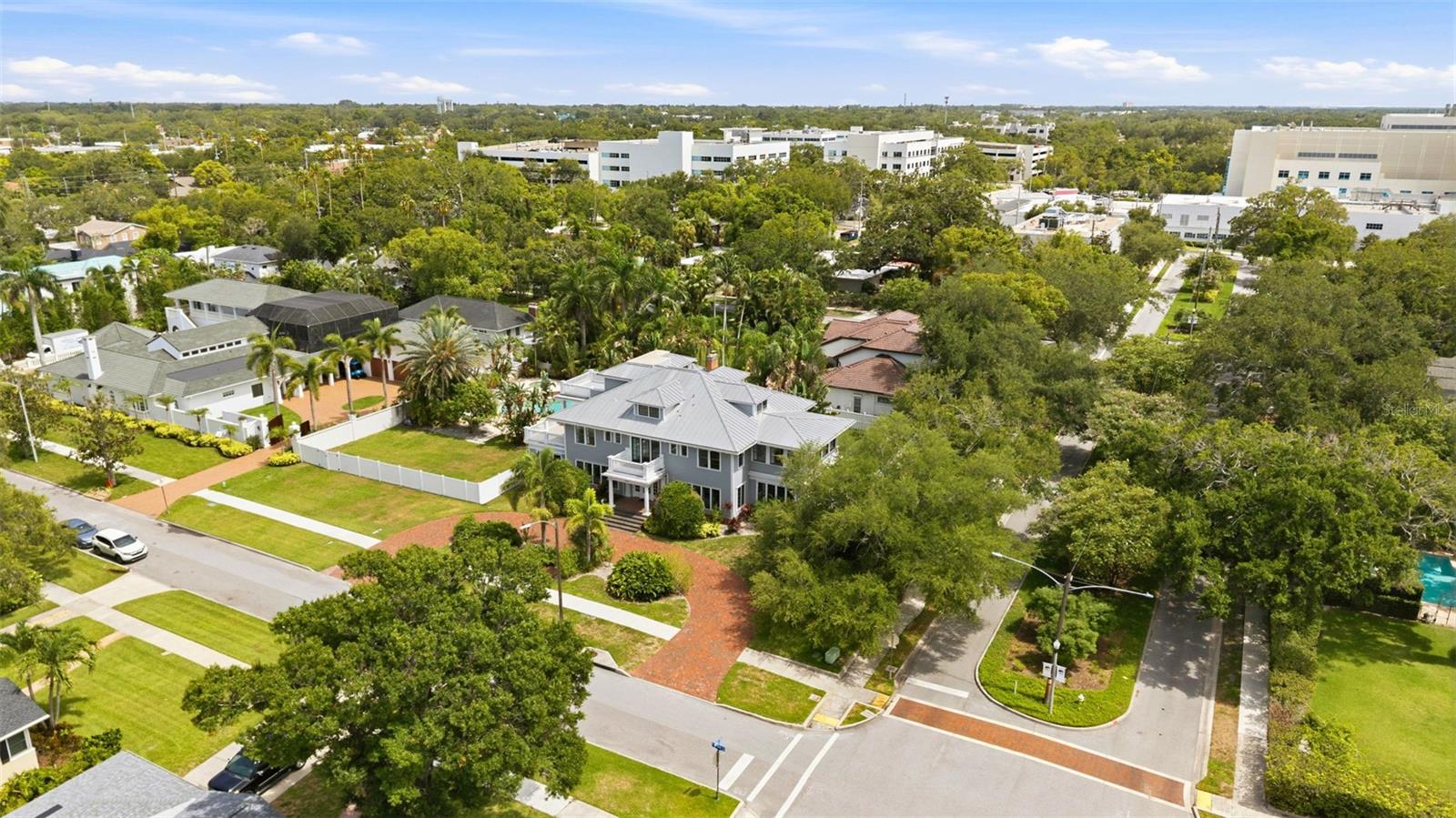 403 Magnolia Dr, Clearwater, FL 33756