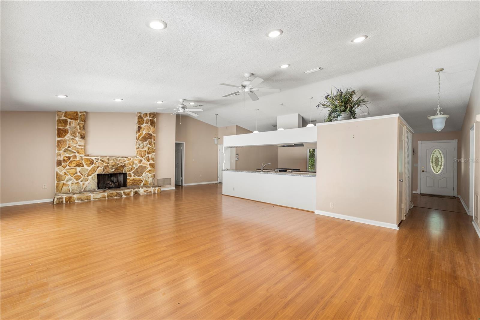2162 Long Bow Ln, Clearwater, FL 33764