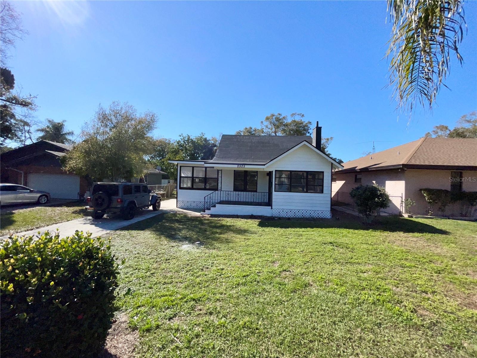 2525 37th St S, St Petersburg, FL 33711