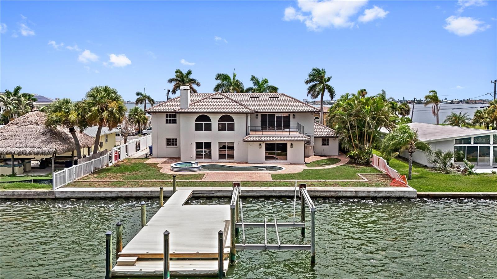 423 55th Ave, St Pete Beach, FL 33706