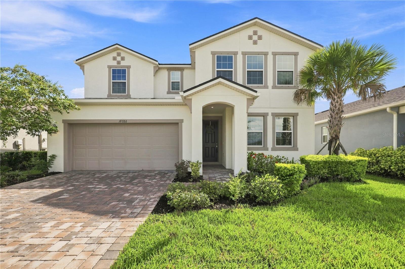 19780 Blue Pond Dr, Lutz, FL 33558