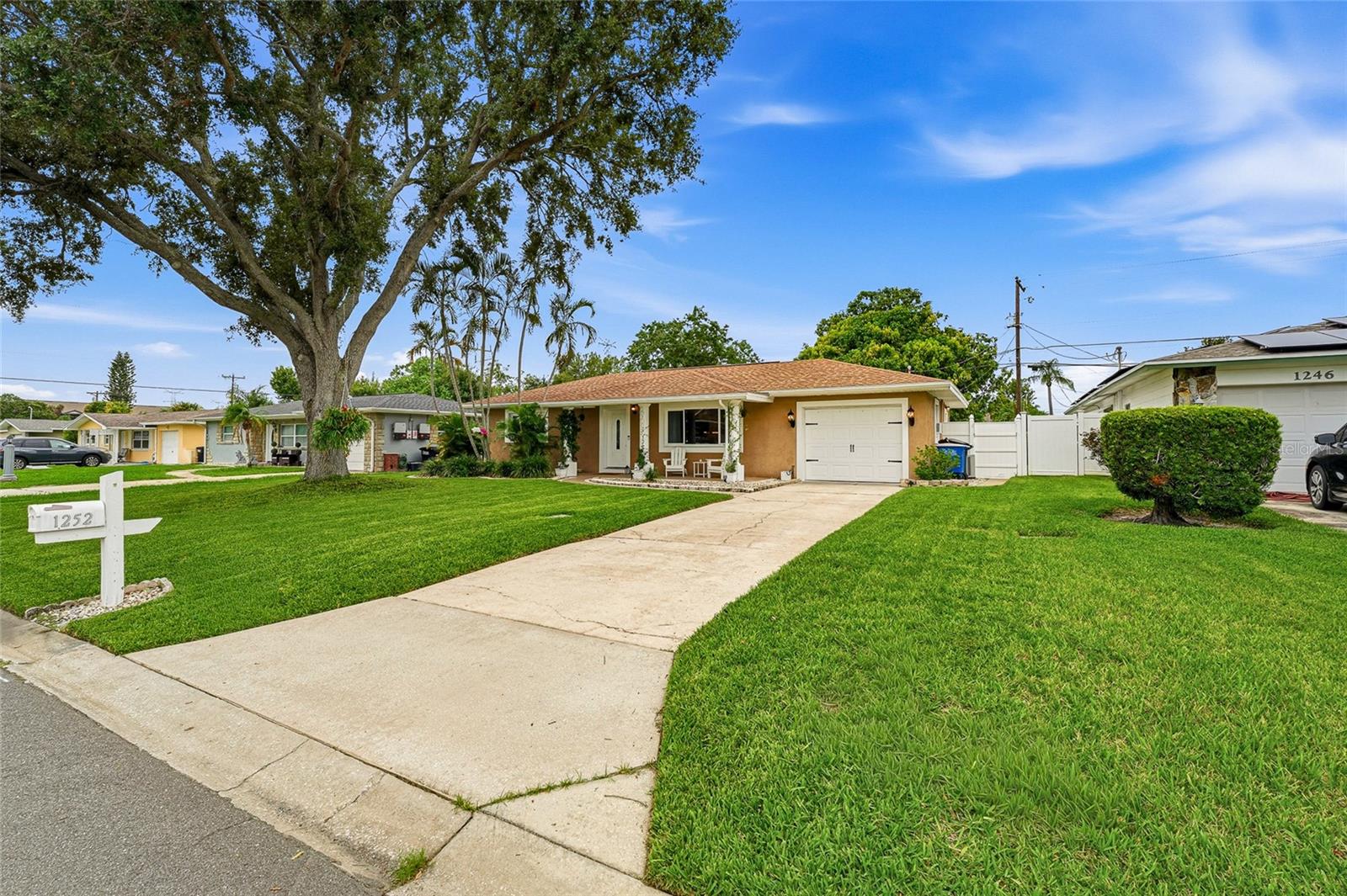1252 Burma Ave, Clearwater, FL 33764