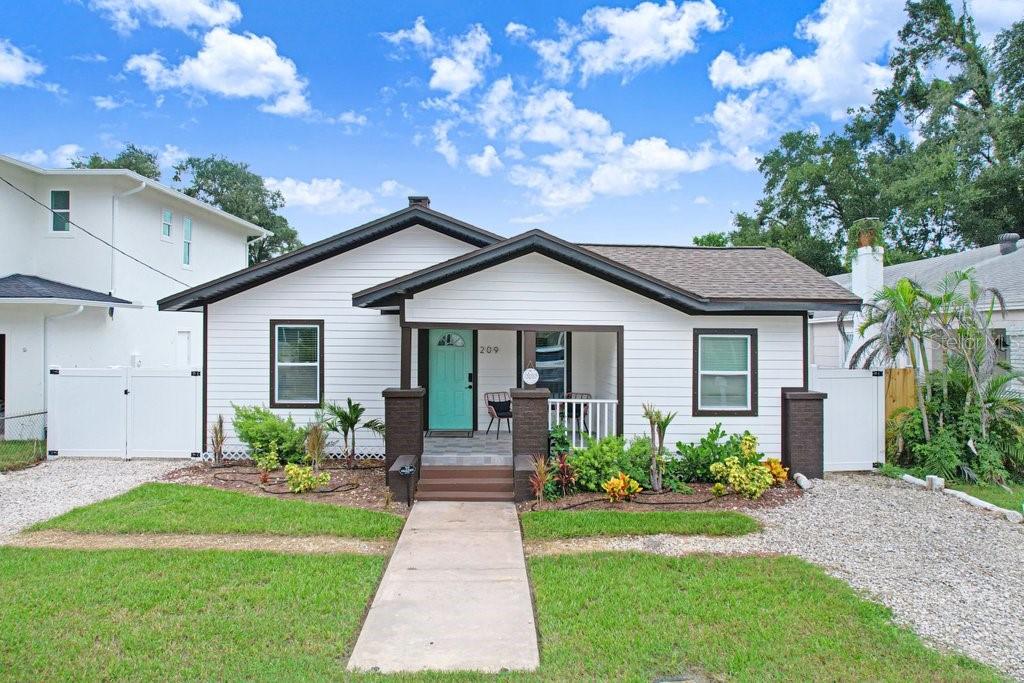 209 W Hiawatha St, Tampa, FL 33604