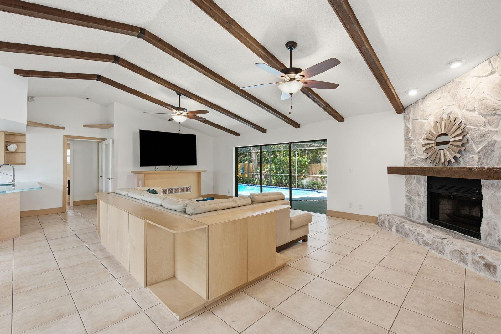 2866 Fair Green Dr, Clearwater, FL 33761