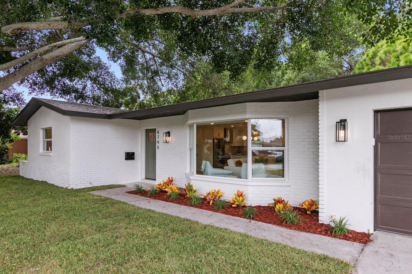 6795 14th St S, St Petersburg, FL 33705