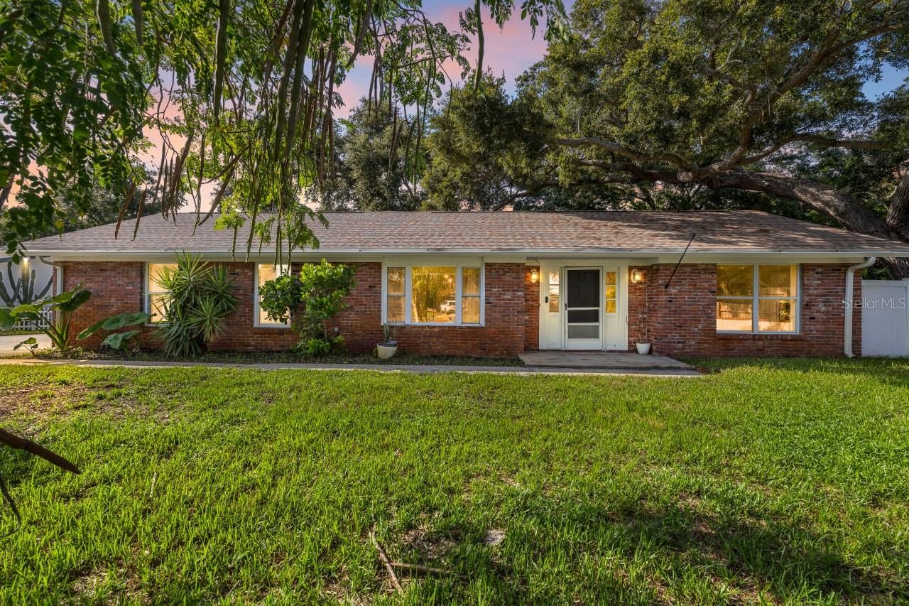 13589 101st Ter, Seminole, FL 33776