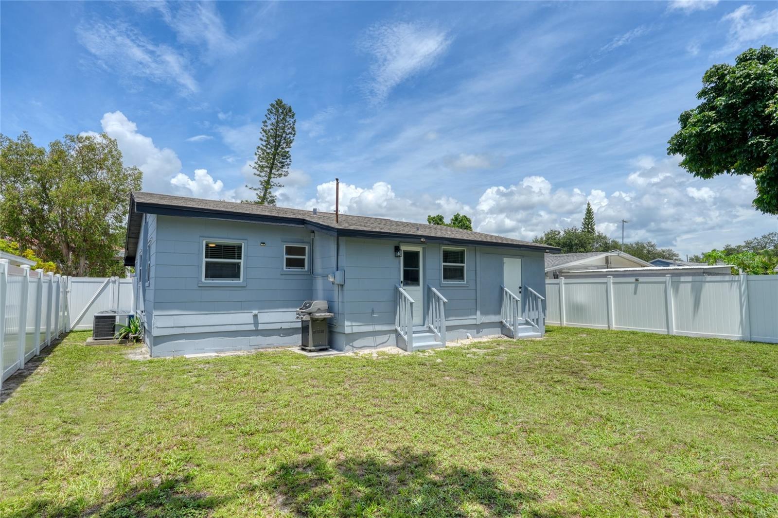 3260 36th Ave N, St Petersburg, FL 33713