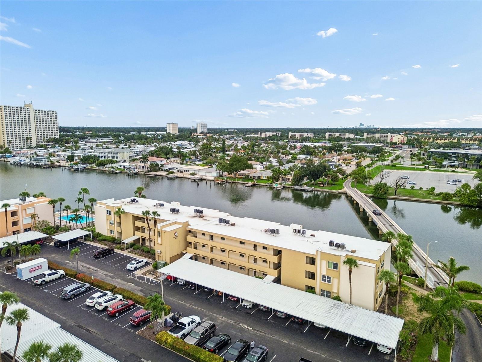 7465 Bay Island Dr S #313, South Pasadena, FL 33707