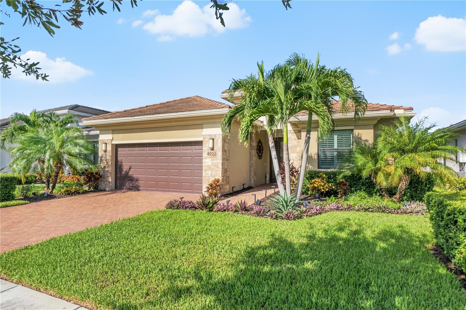 4925 Surfside Cir, Bradenton, FL 34211