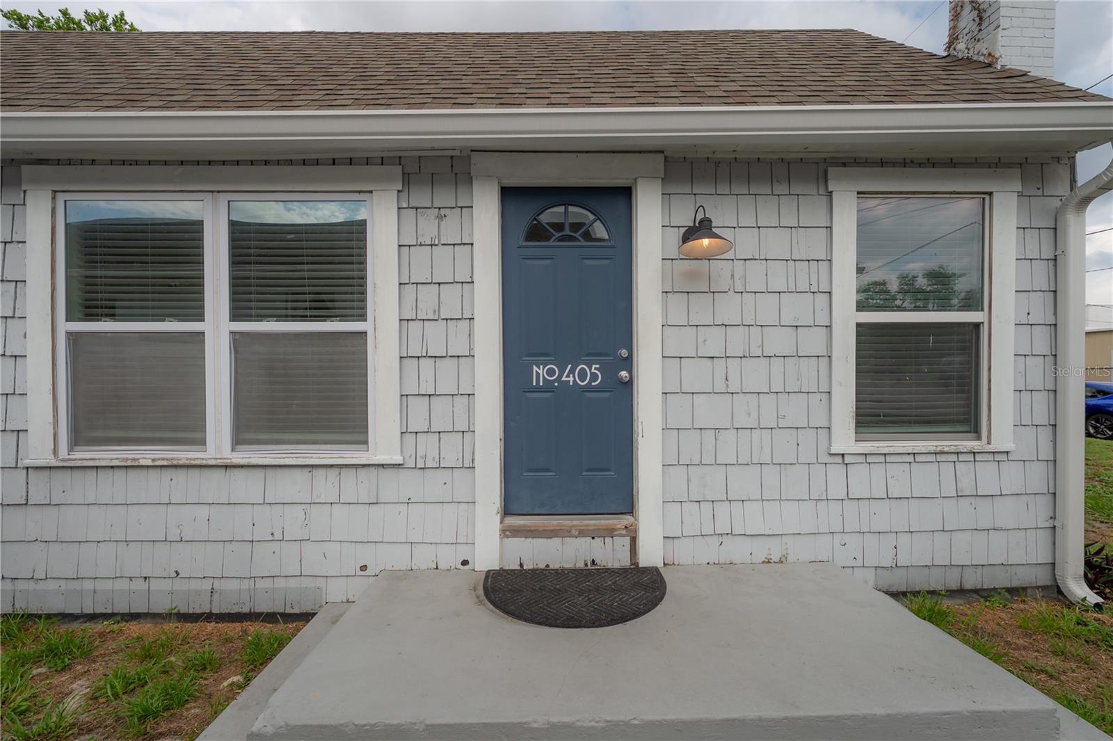 405 E Cayuga St, Tampa, FL 33603