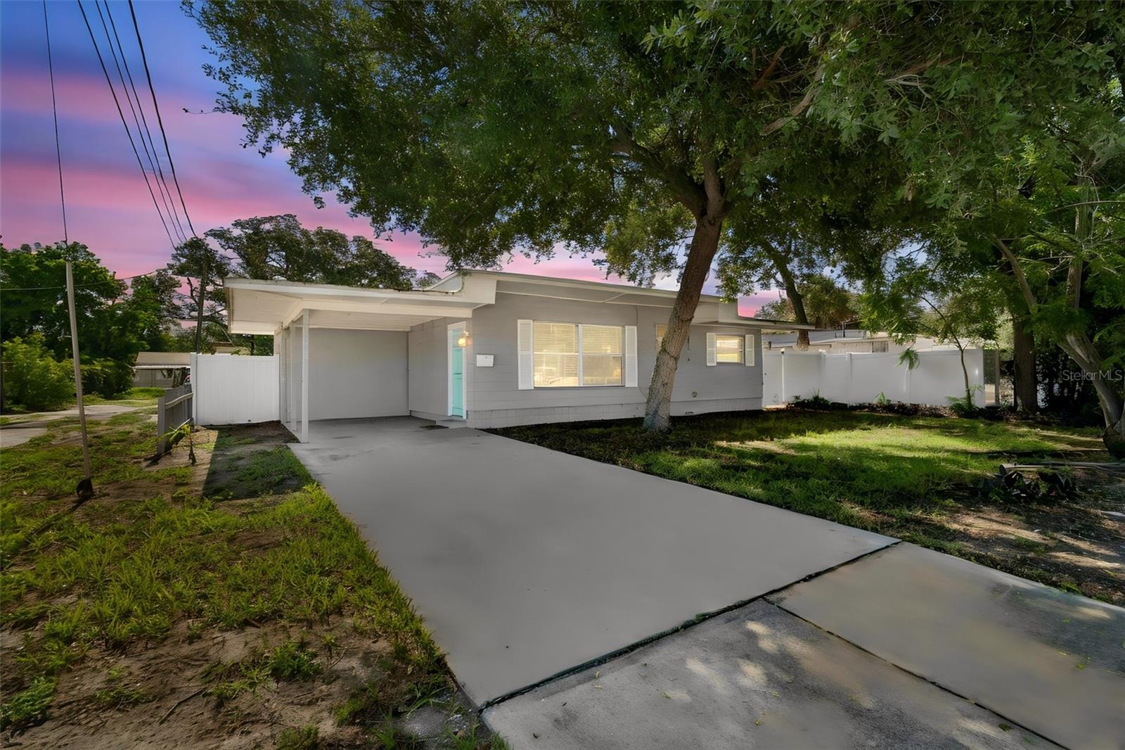 516 64th St S, St Petersburg, FL 33707