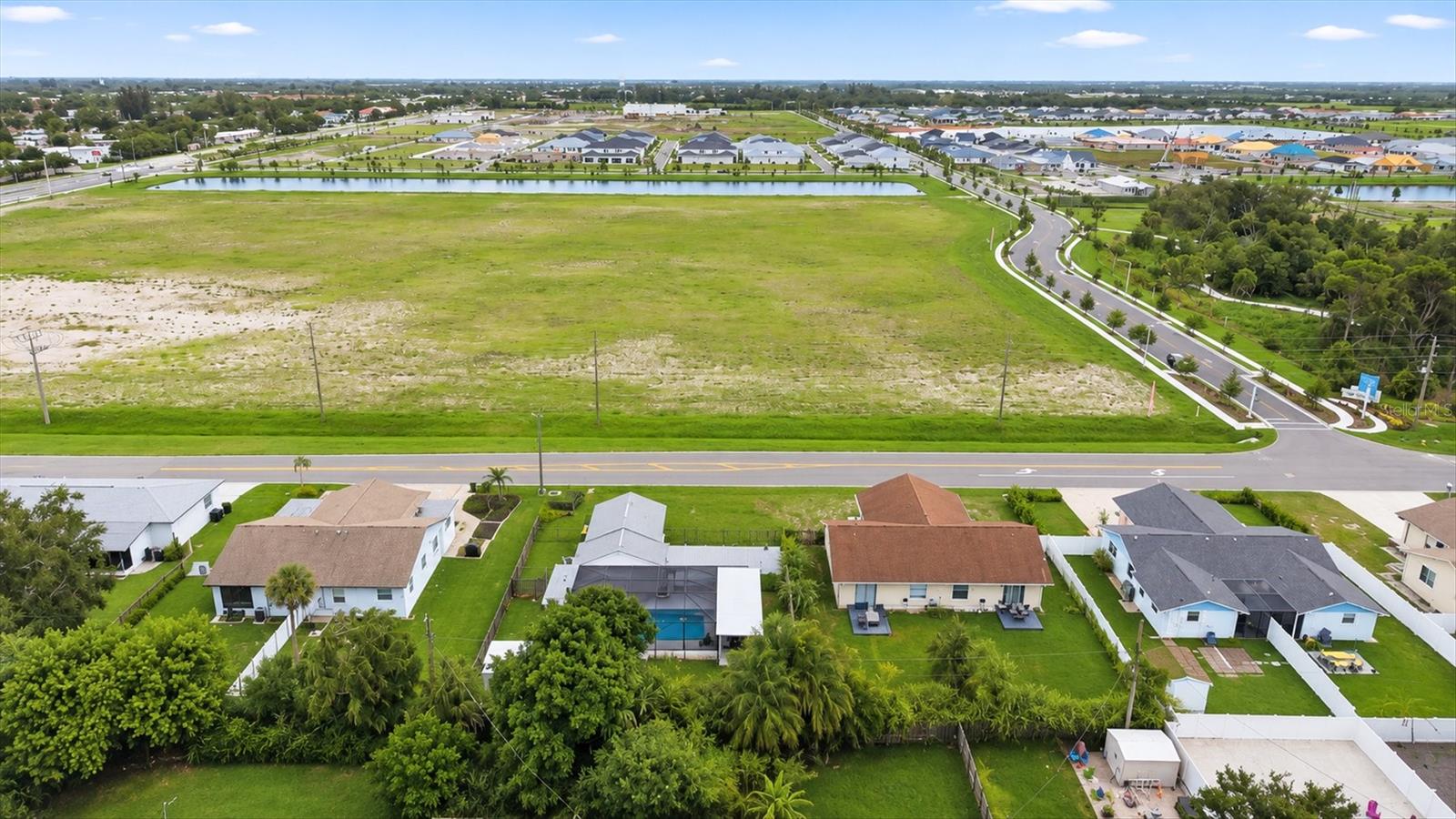 4512 86th St W, Bradenton, FL 34210