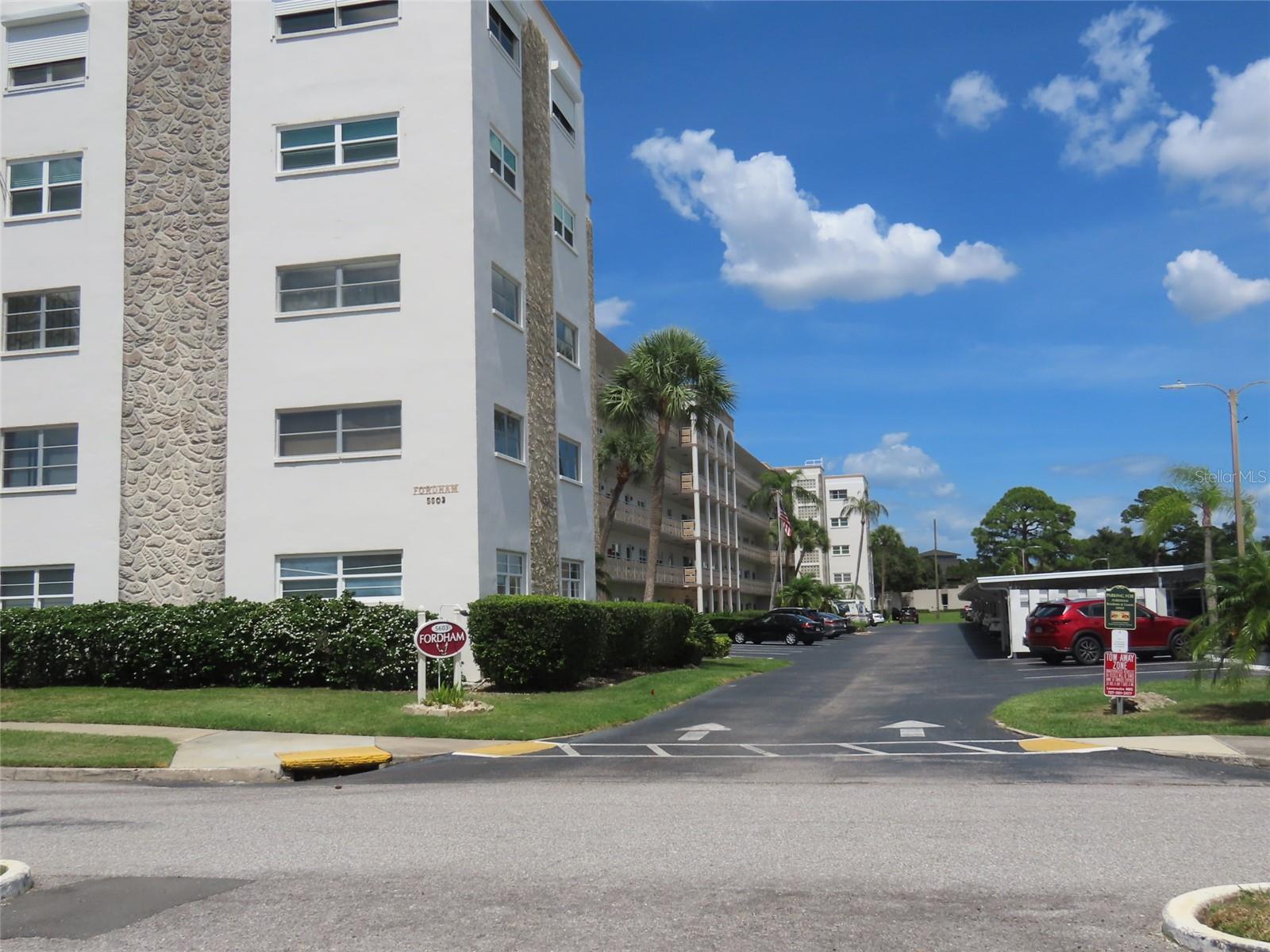 5603 80th St N #207, St Petersburg, FL 33709