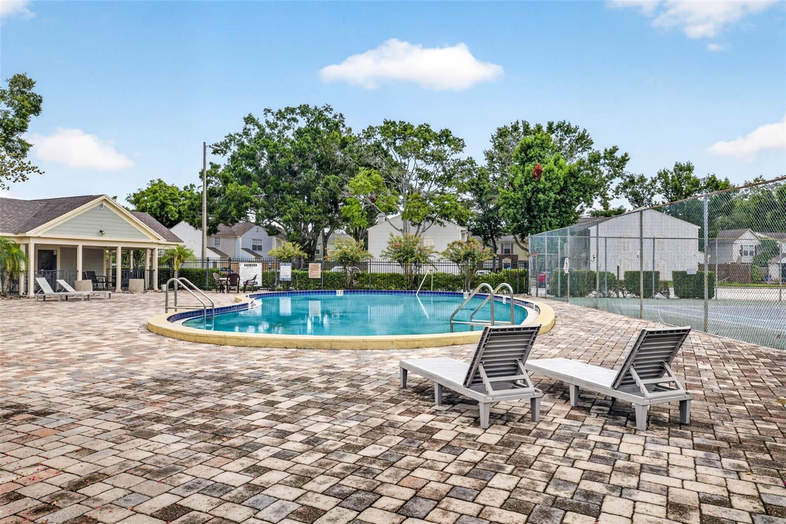 1760 Mill Run Cir, Tampa, FL 33613