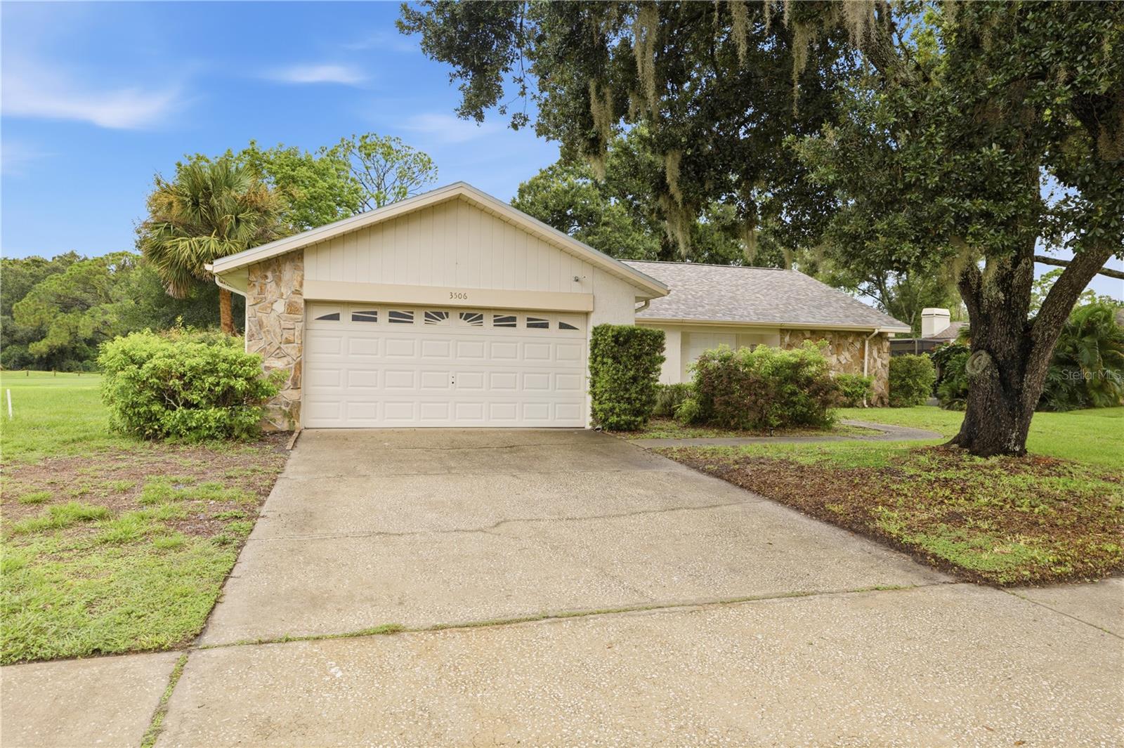 3506 Fairway Forest Dr, Palm Harbor, FL 34685