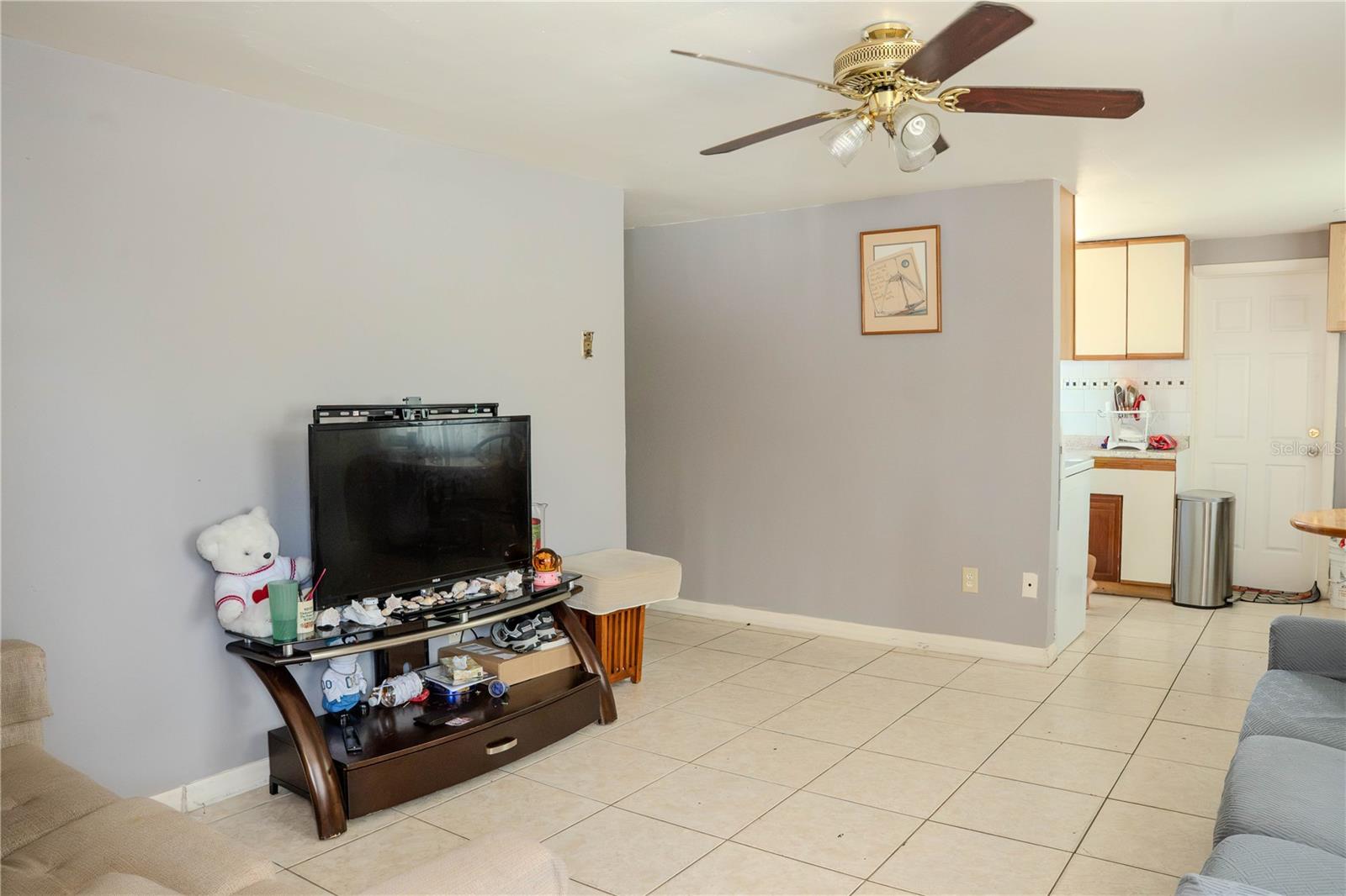 636 Dogwood Ct, Dunedin, FL 34698