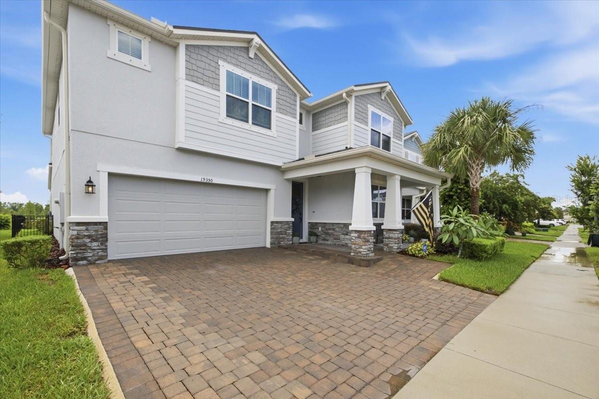 19350 Blue Pond Dr, Lutz, FL 33558