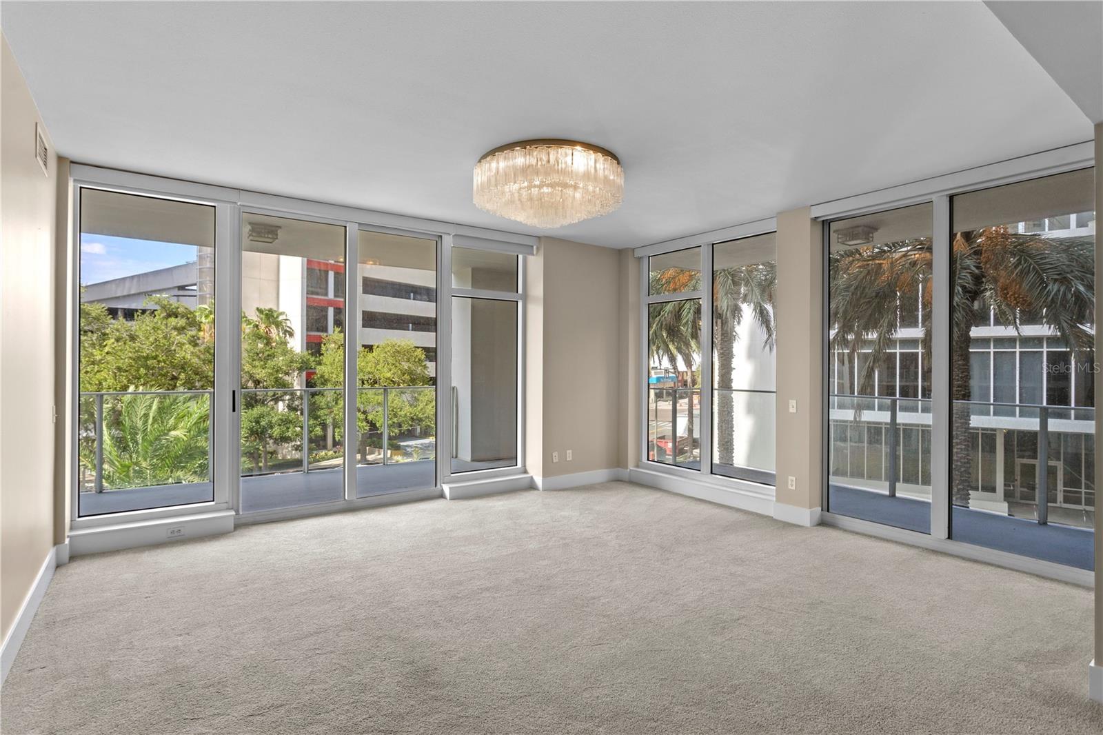 175 1st St S #303, St Petersburg, FL 33701