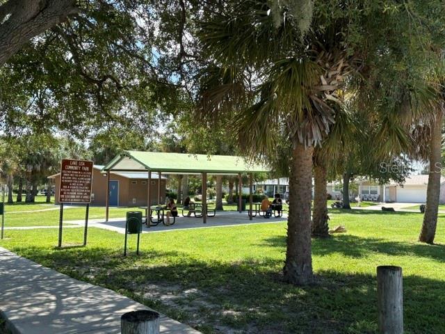 9116 Farmington Ln, Port Richey, FL 34668
