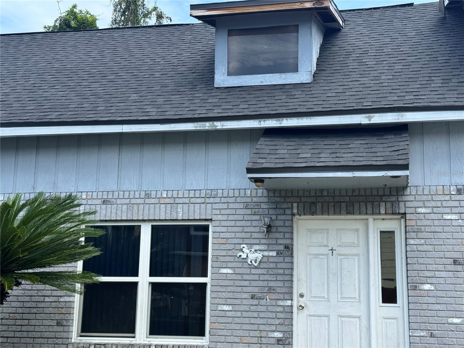 717 Gasparino Ct, Seffner, FL 33584