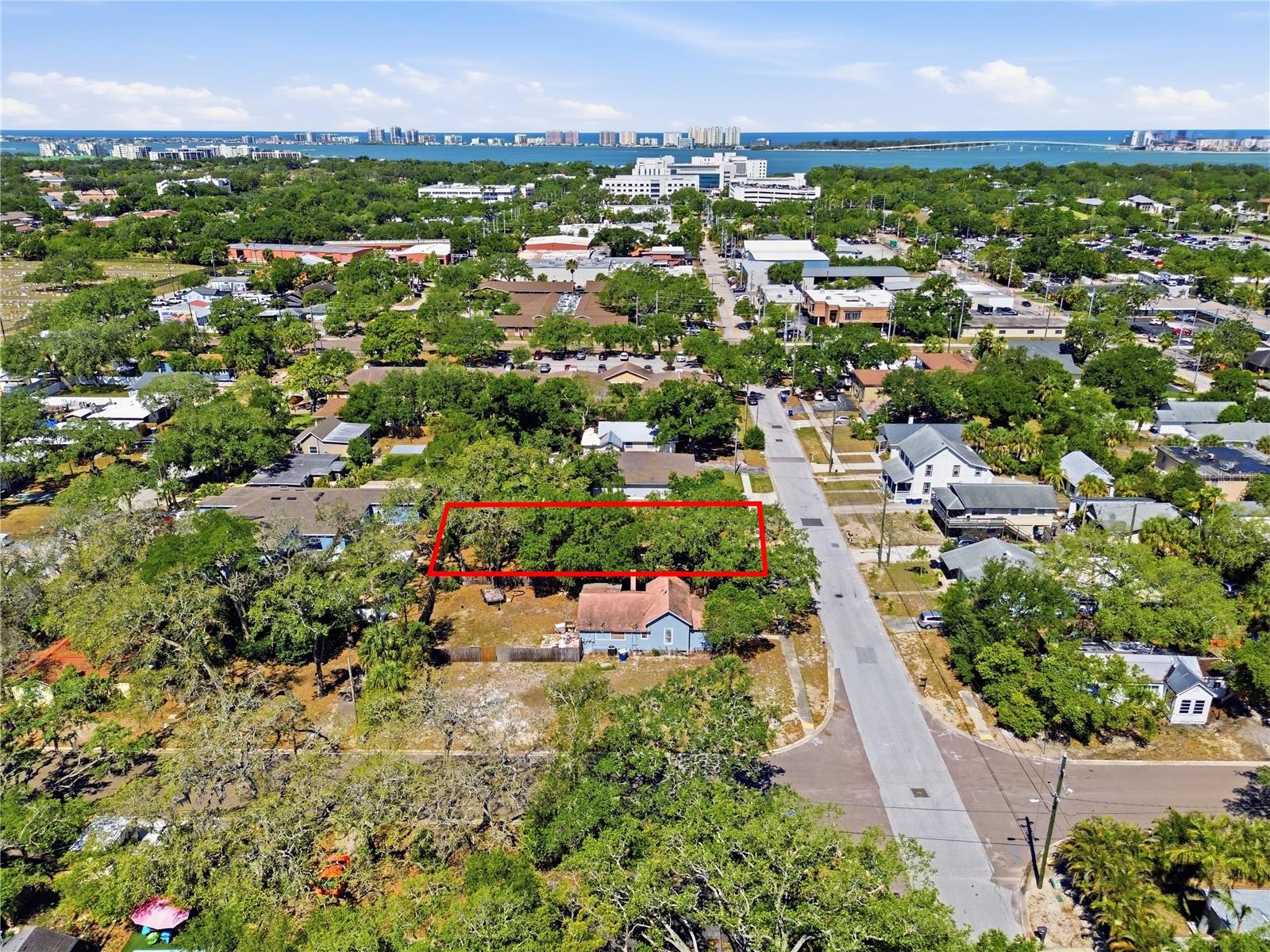 831 Grand Central St, Clearwater, FL 33756