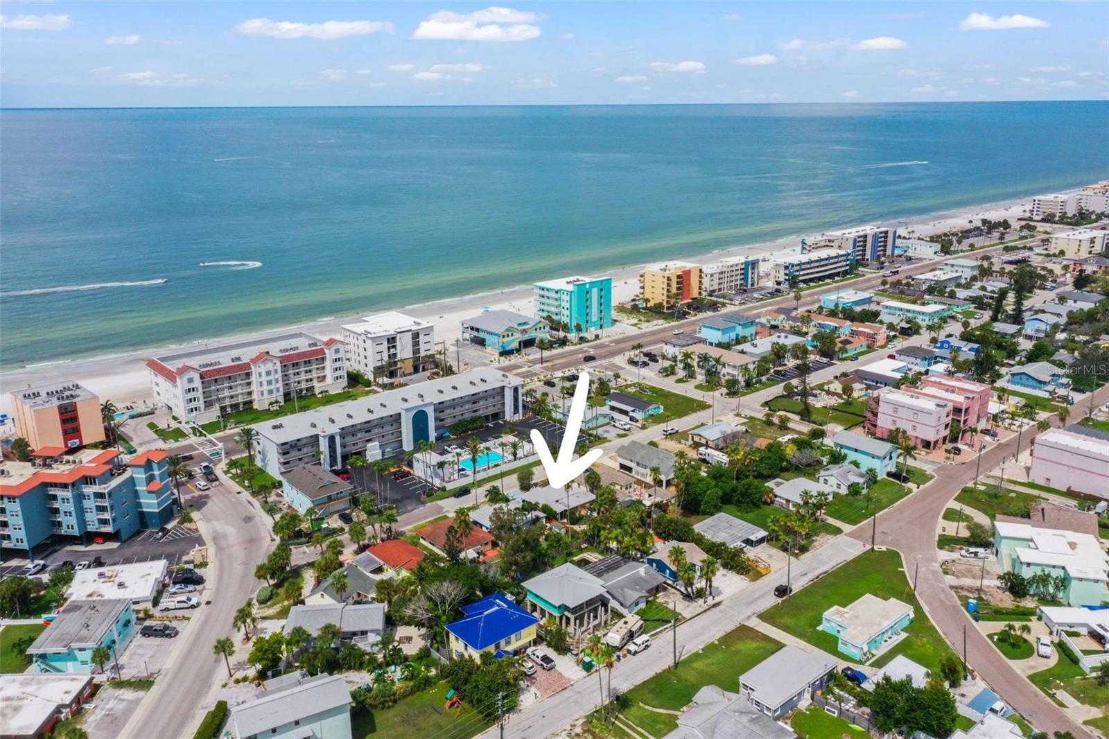 14023 Palm St, Madeira Beach, FL 33708