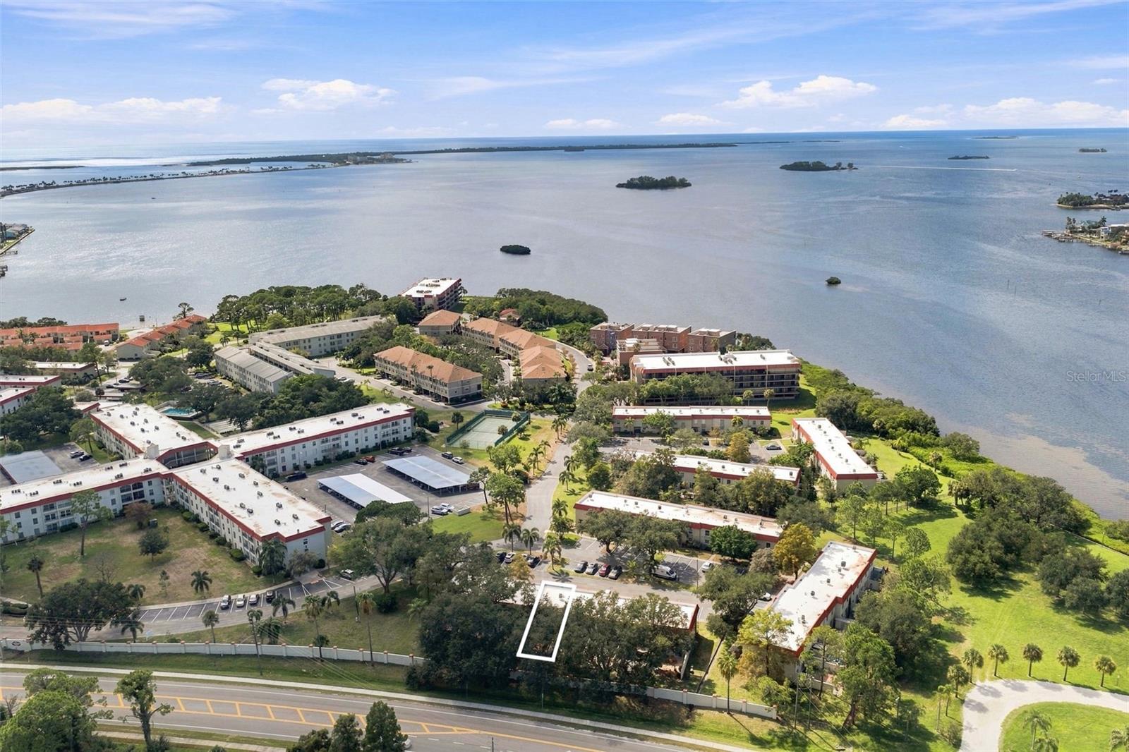 2700 Bayshore Blvd #592, Dunedin, FL 34698