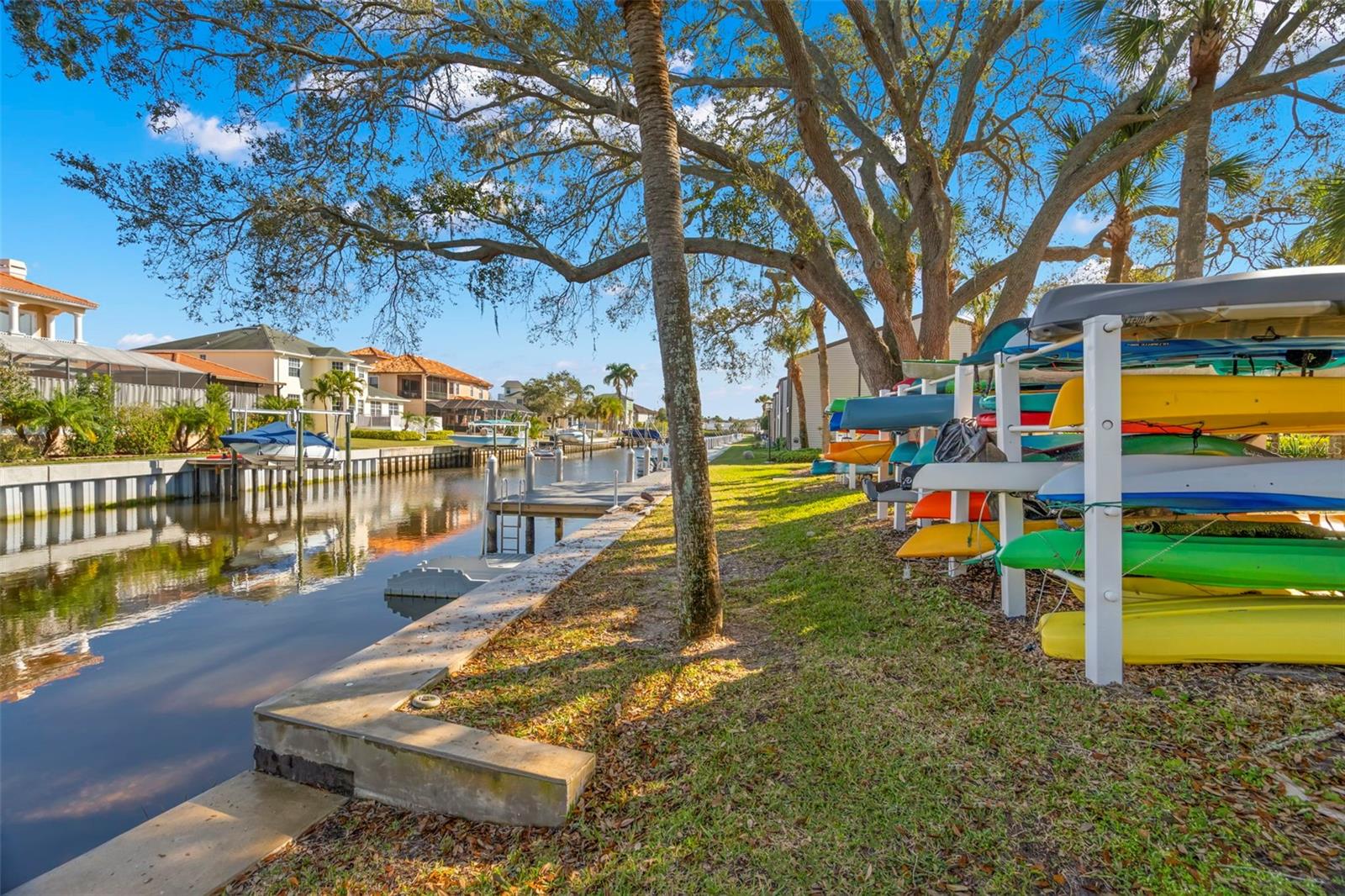 412 Moorings Cove Dr #7H, Tarpon Springs, FL 34689