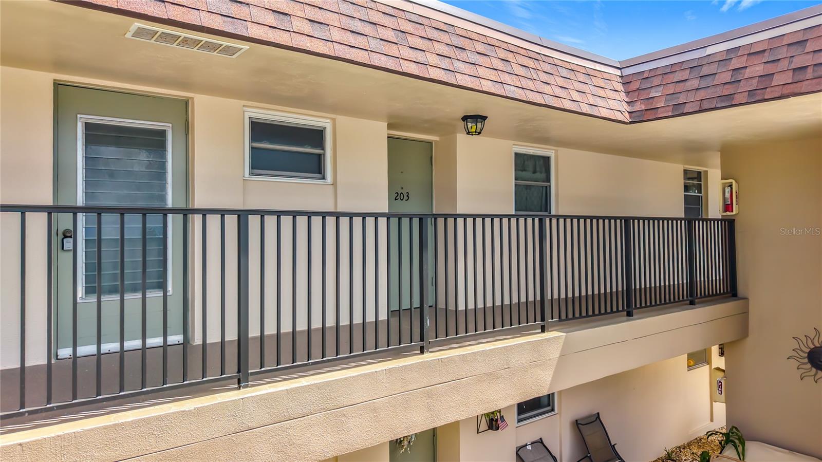 9945 47th Ave N #203, St Petersburg, FL 33708