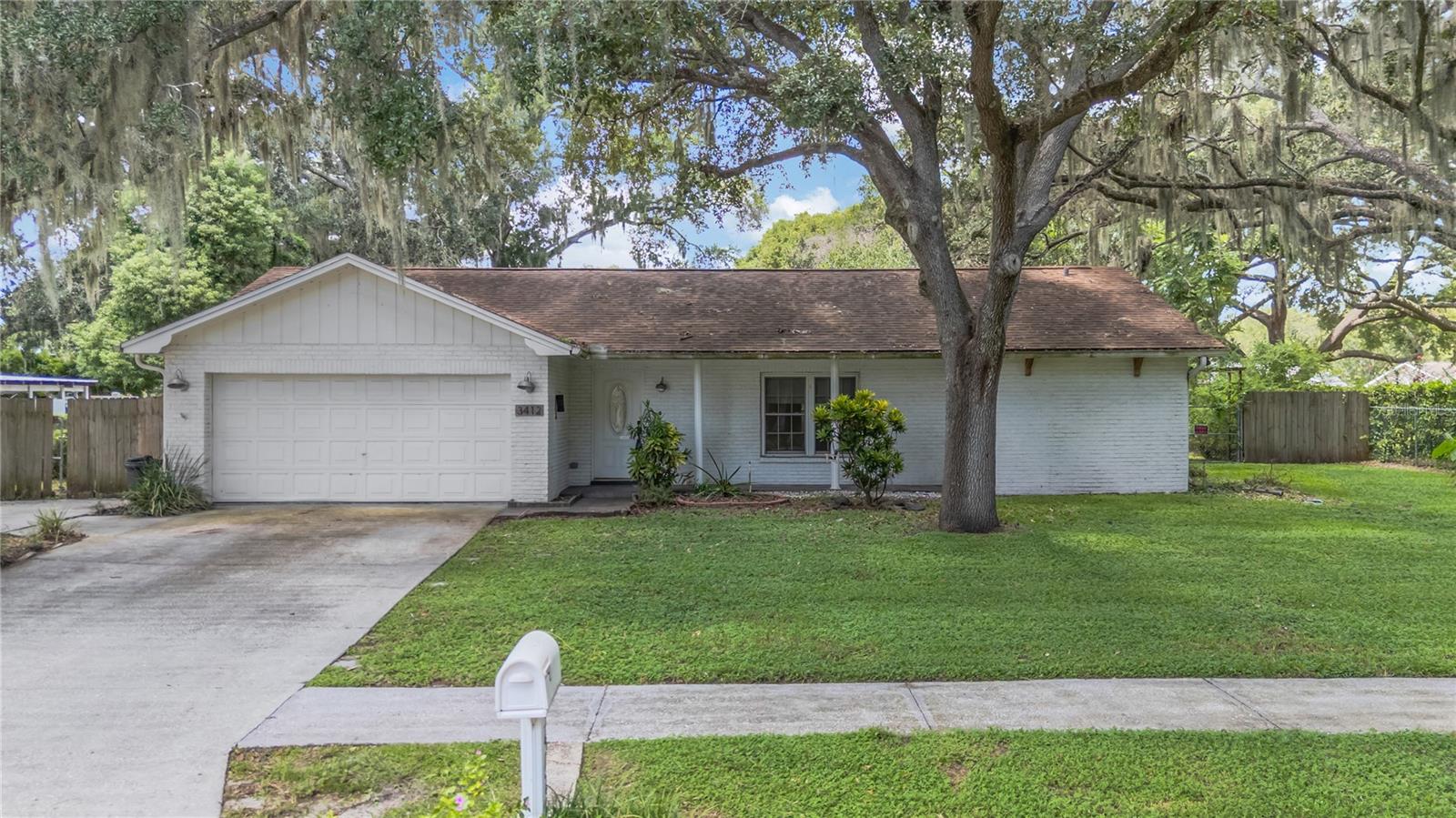 3412 Little Oak St, Valrico, FL 33596