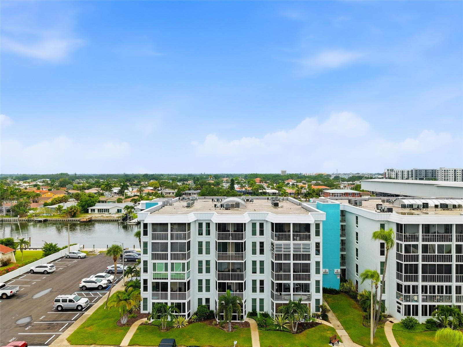 4900 38th Way S #404, St Petersburg, FL 33711