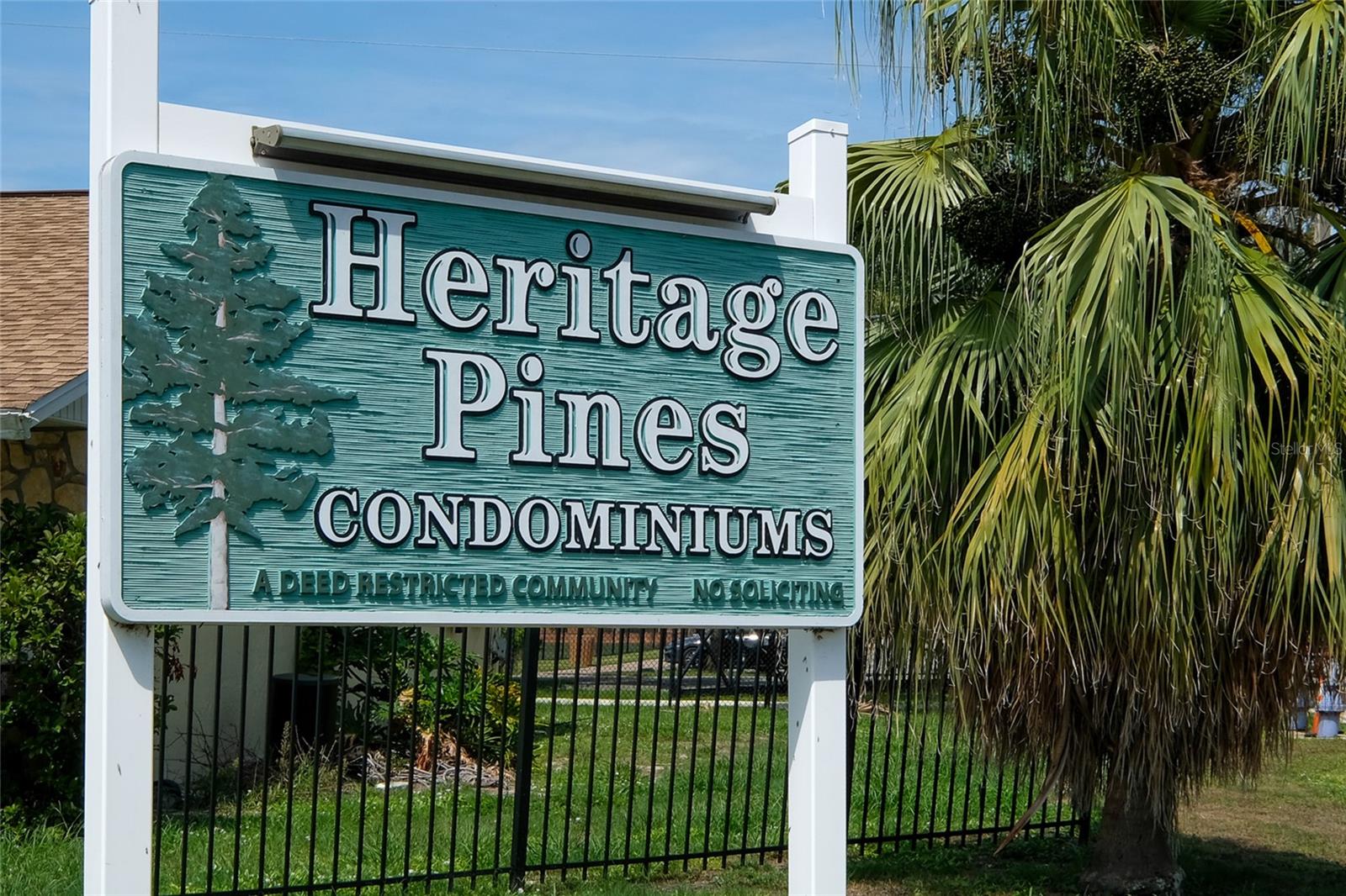 4304 78th St W #54, Bradenton, FL 34209