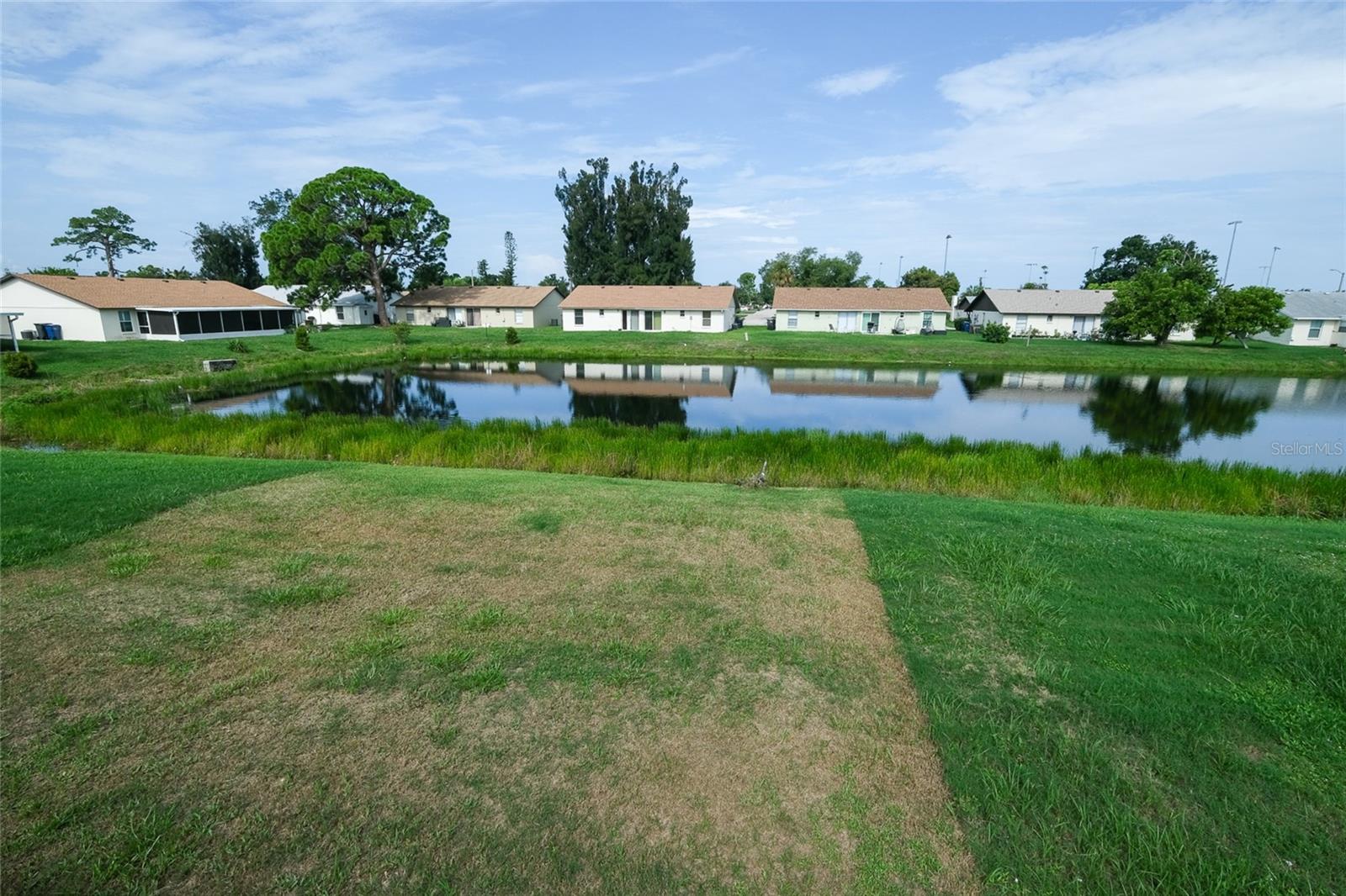 4304 78th St W #54, Bradenton, FL 34209