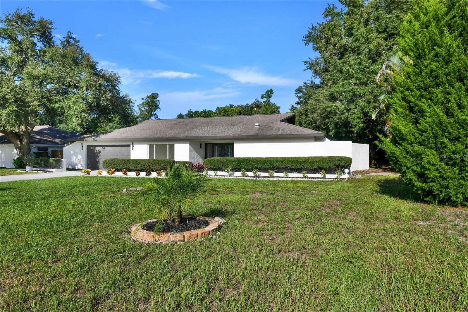 207 Dunbridge Dr, Palm Harbor, FL 34684