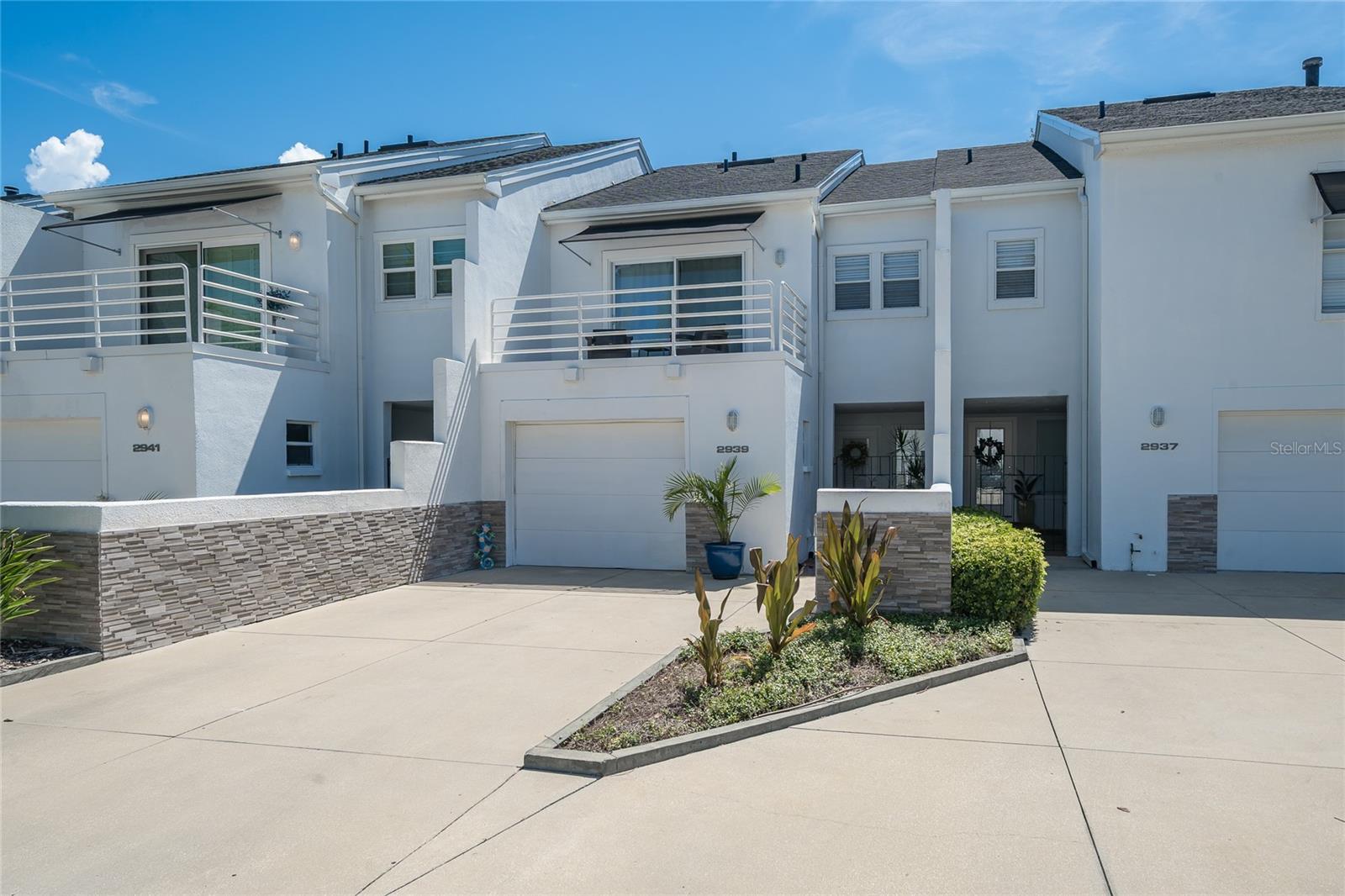 2939 W Knights Ave, Tampa, FL 33611