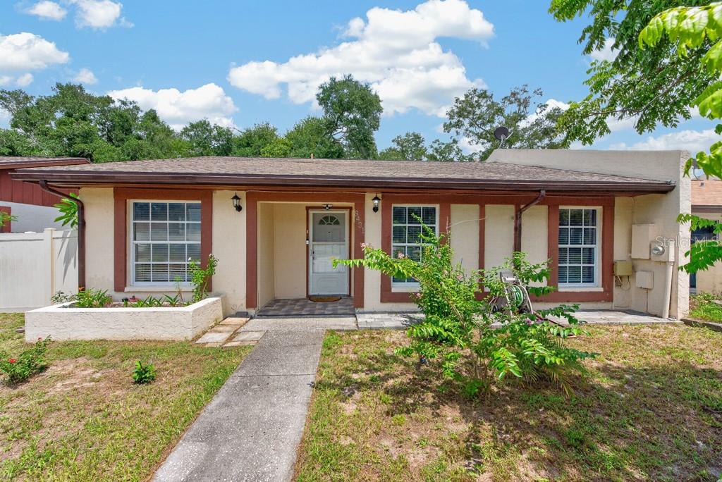 8431 Wakulla Dr, Temple Terrace, FL 33637