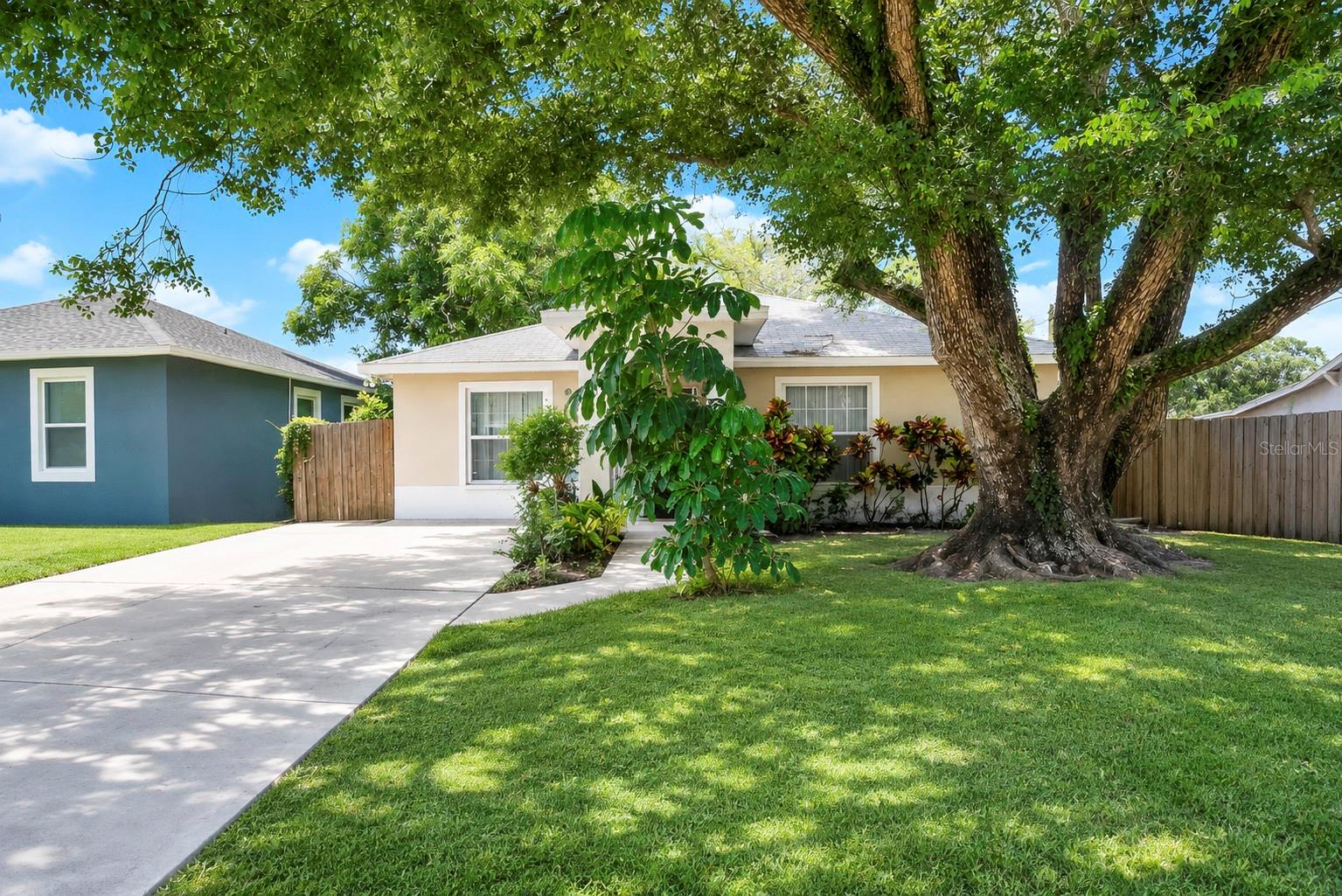 1120 11th Ave S, St Petersburg, FL 33705