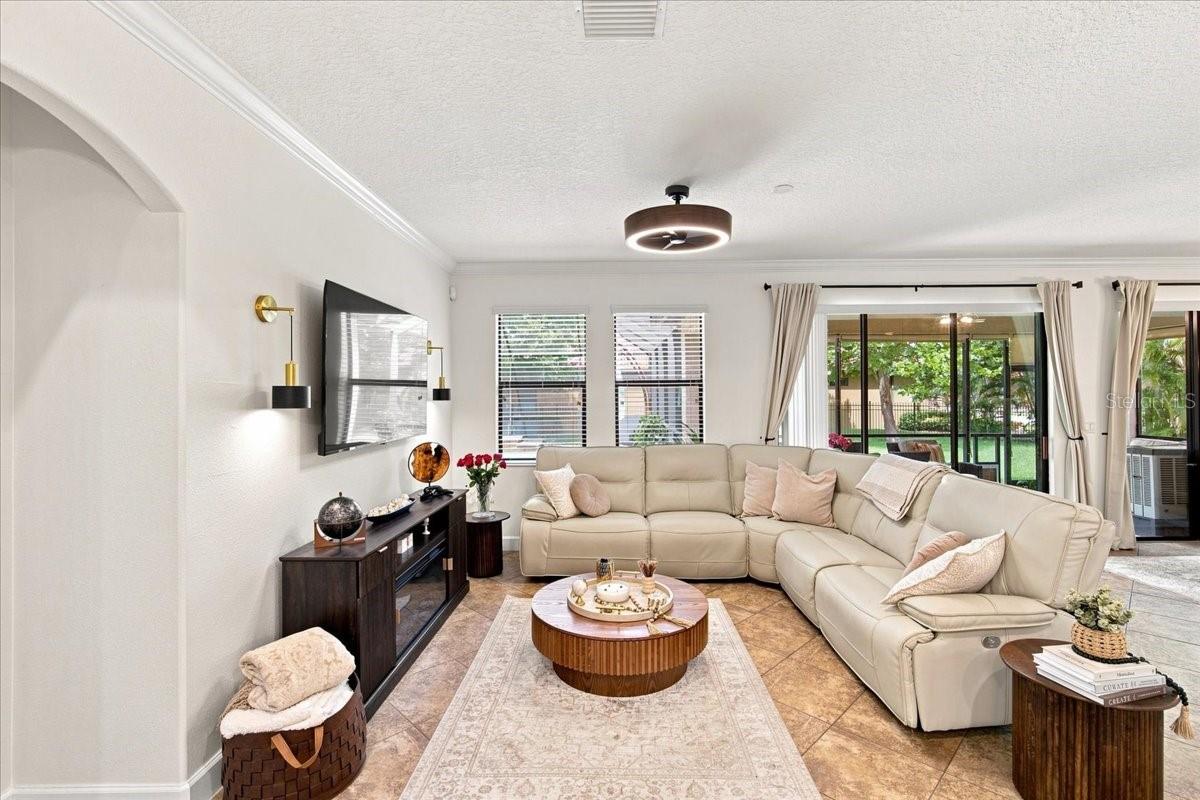 4508 Grand Lakeside Dr E, Palm Harbor, FL 34684