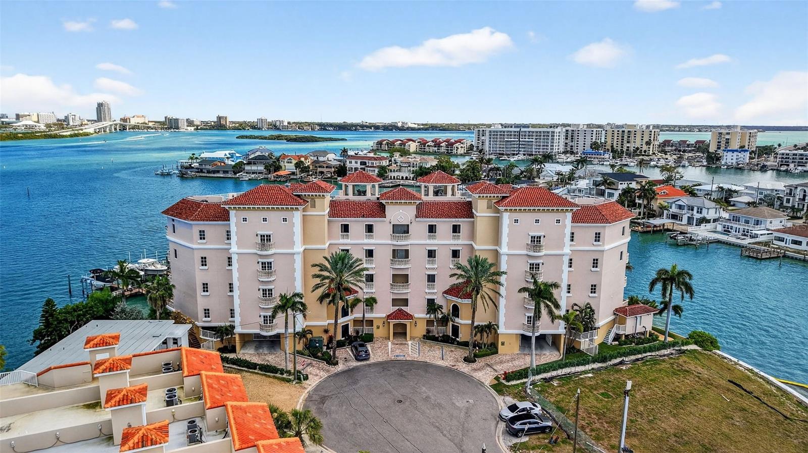 205 Brightwater Dr #202, Clearwater Beach, FL 33767