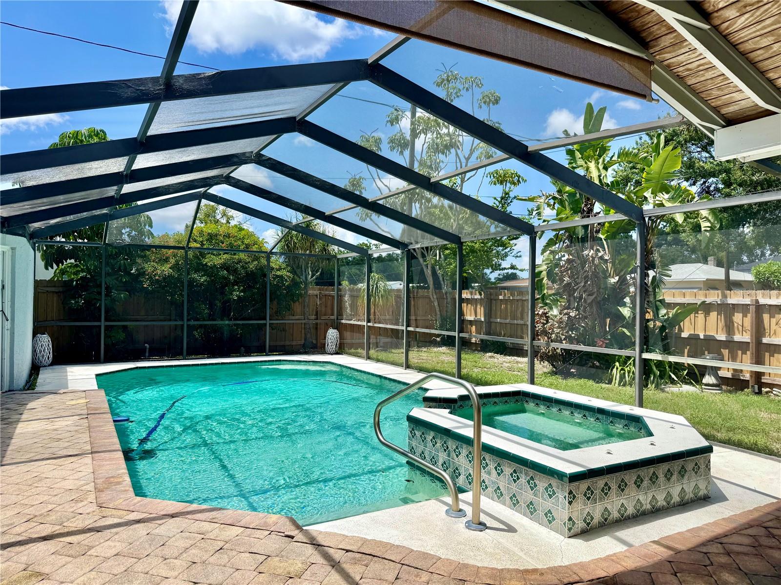 3646 28th St N, St Petersburg, FL 33713