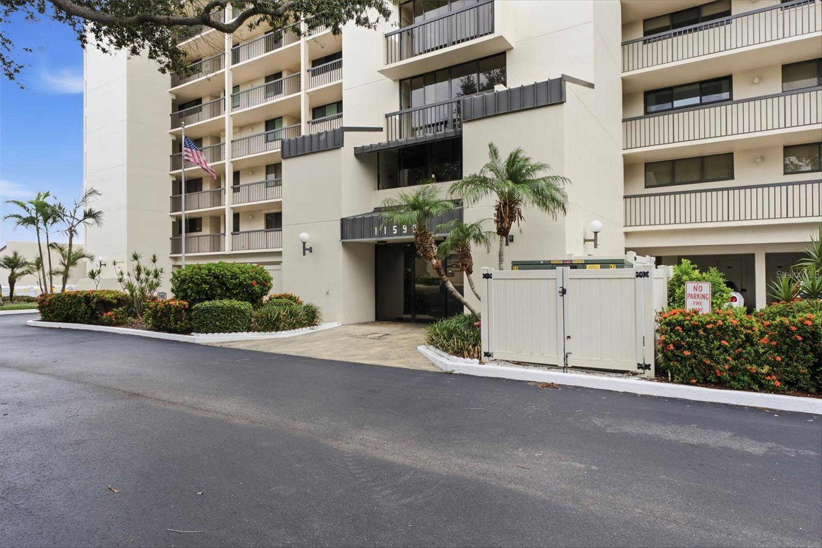 11590 Shipwatch Dr #542, Largo, FL 33774