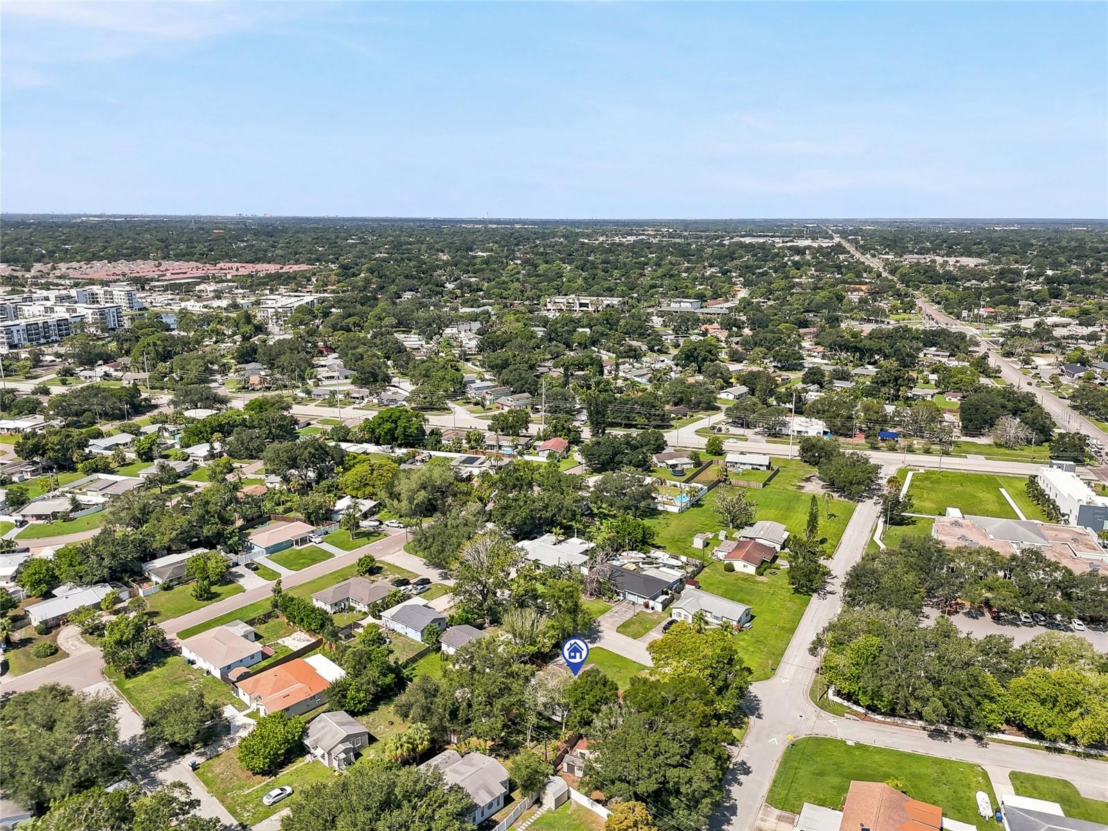 6031 Hobson St NE, St Petersburg, FL 33703
