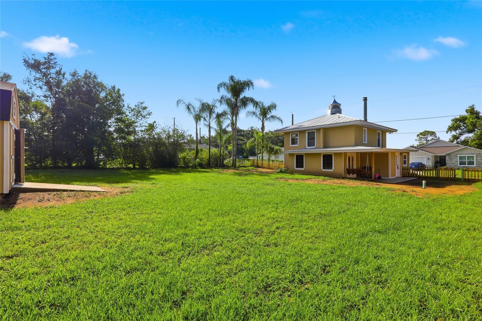 37715 Dixie Ave, Dade City, FL 33525