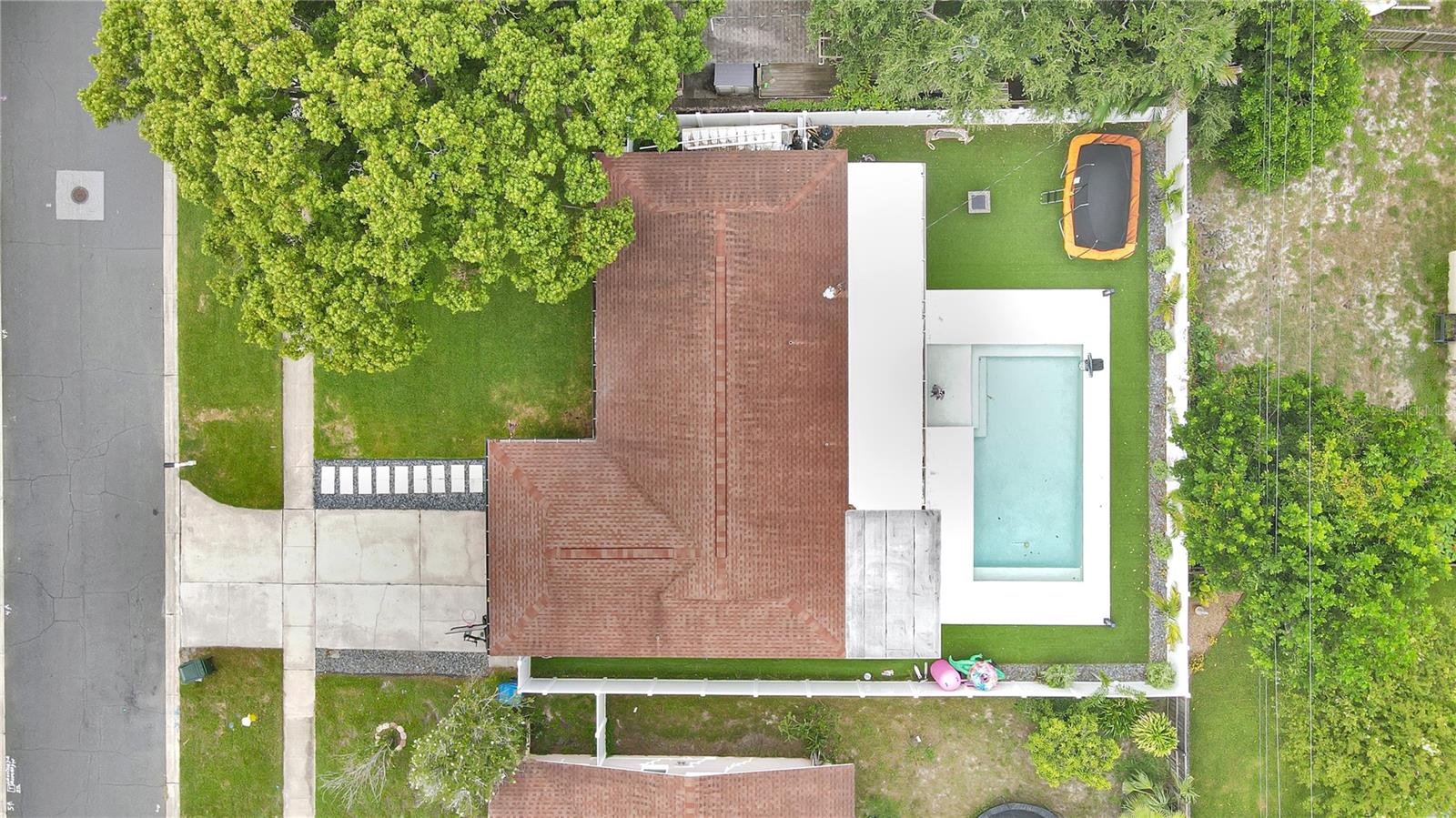 510 Hillcrest Dr, Largo, FL 33771