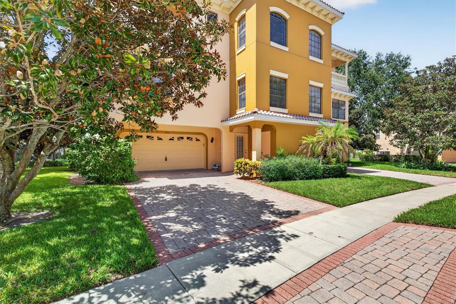 1652 Citrine Trl, Tarpon Springs, FL 34689