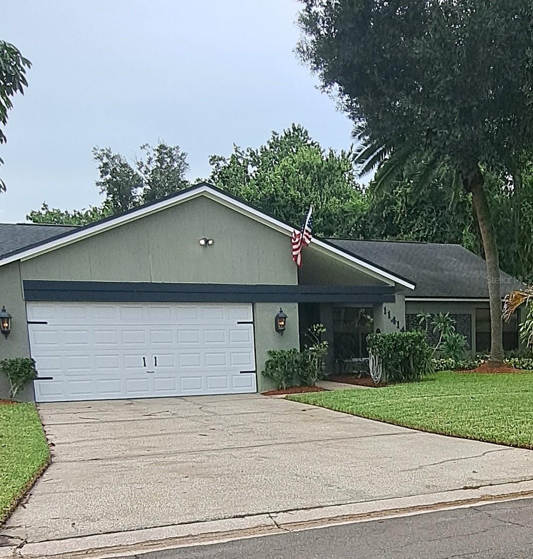 11414 Country Oaks Dr, Tampa, FL 33618
