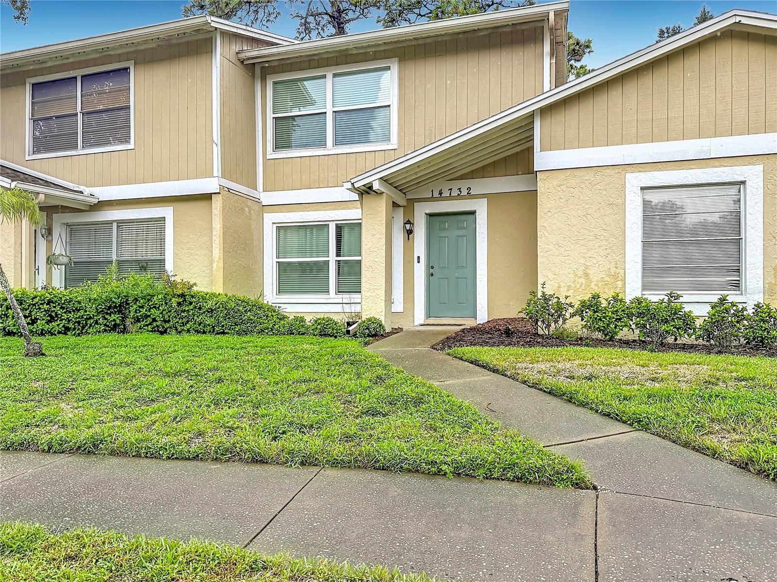 14732 Pine Glen Cir, Lutz, FL 33559