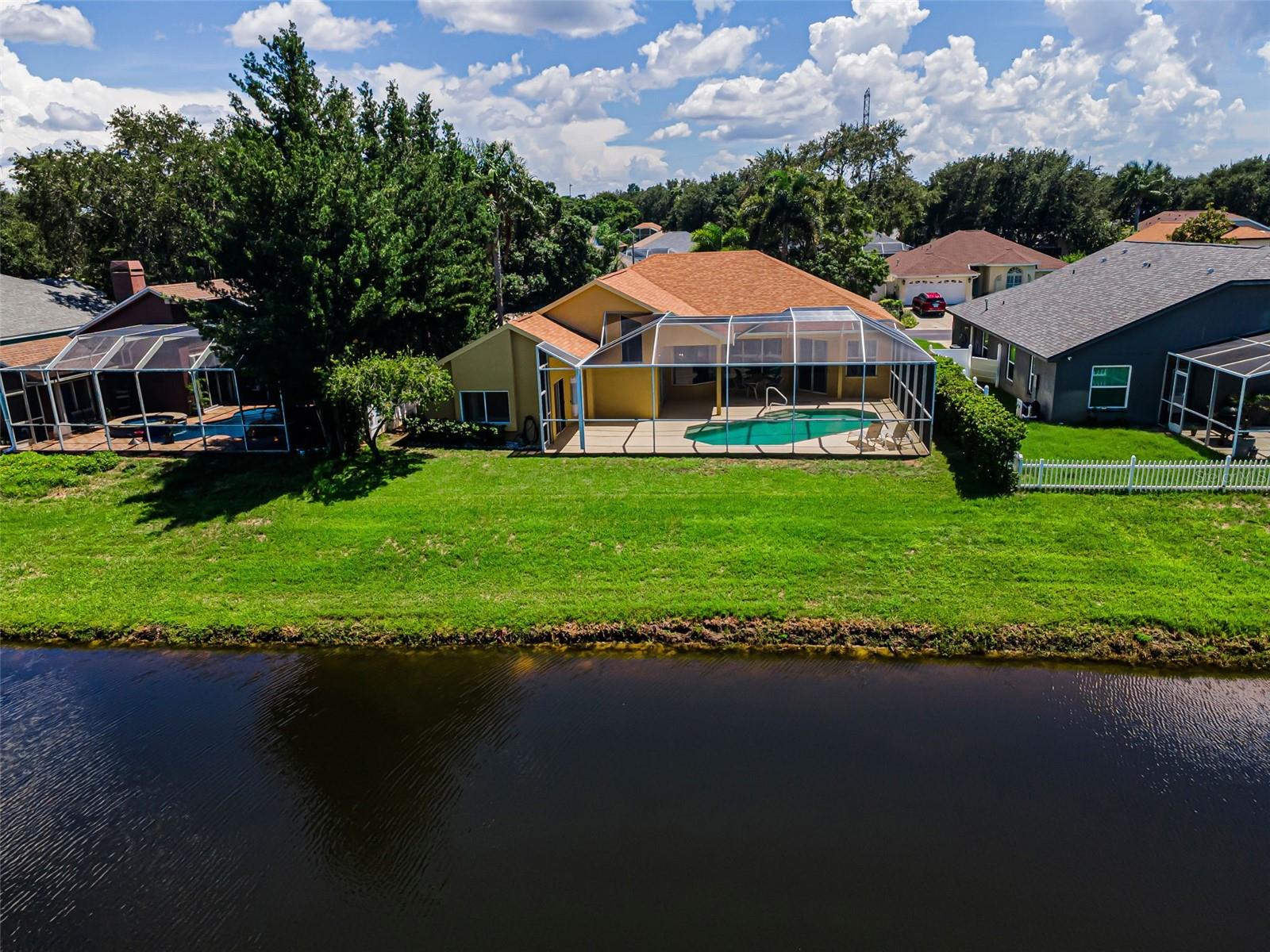 1259 Paradise Lake Dr, Tarpon Springs, FL 34689